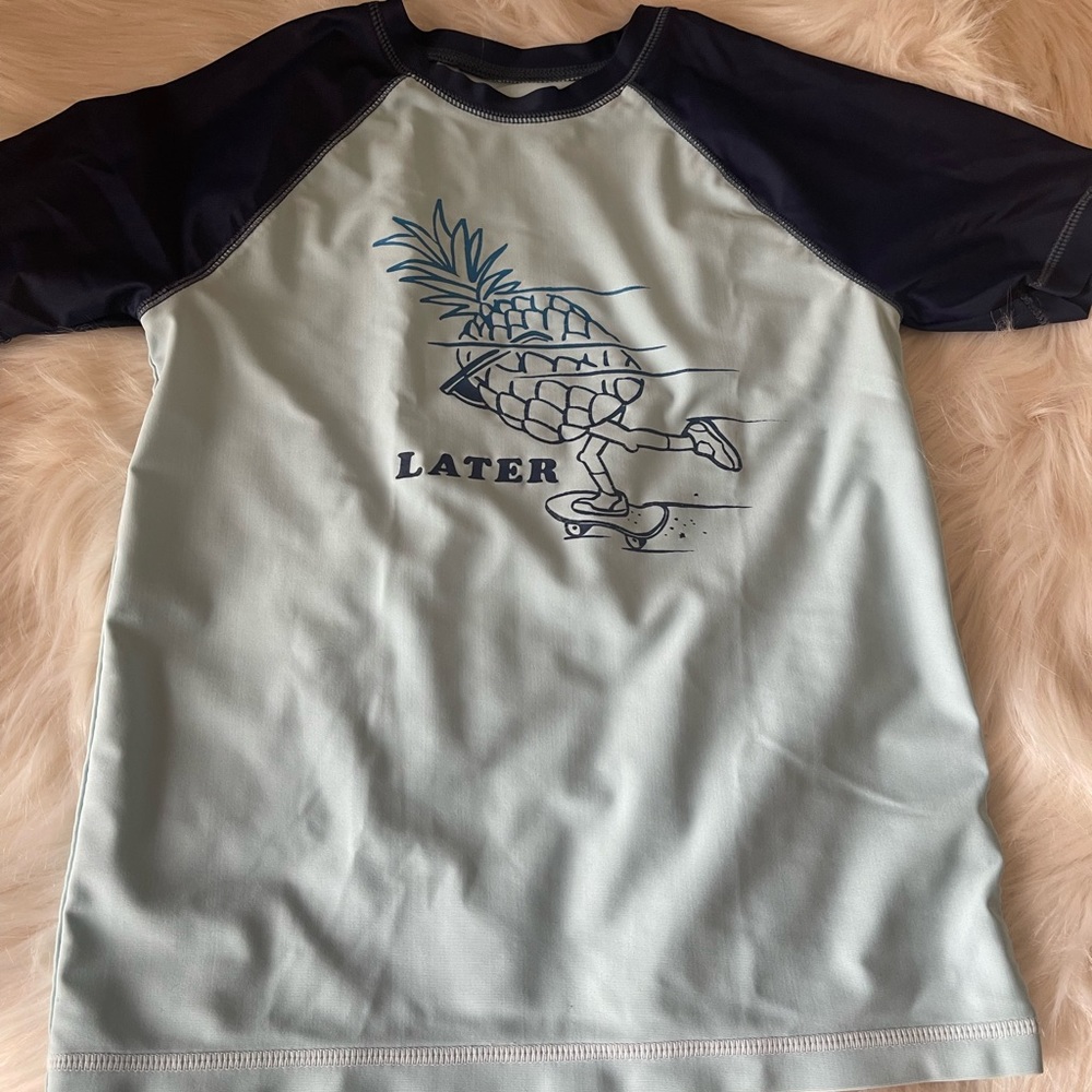 GAP Pineapple Rashguard 🍍 - Picture 5 of 6